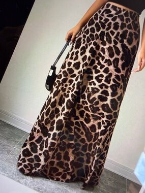 ❤️Hello Gorgeous! Leopard Print High-Waisted Maxi Skirt